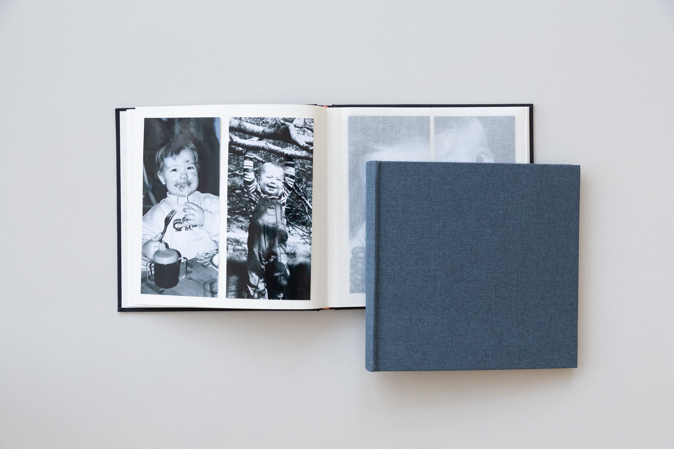 Bilde av Essence Lim-inn 26×25 – Hvite sider m/pergamin (20 ark)